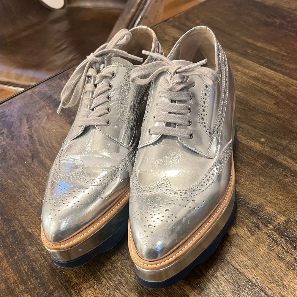 Prada size 40